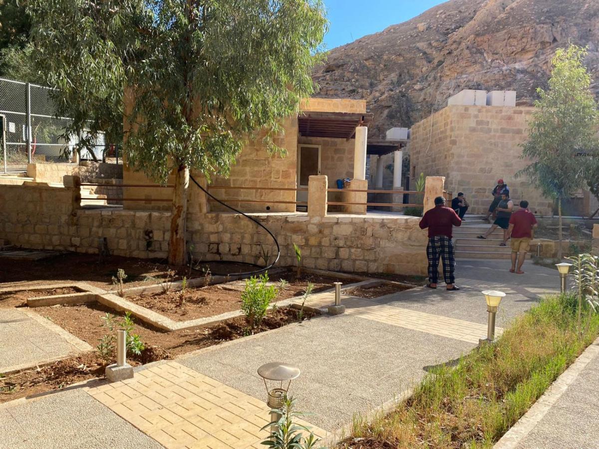 Afra Hot Springs Chalets At-Tafilah 외부 사진