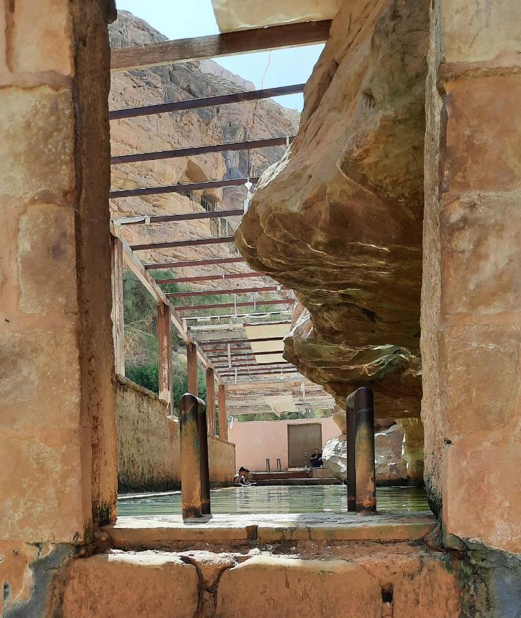 Afra Hot Springs Chalets At-Tafilah 외부 사진