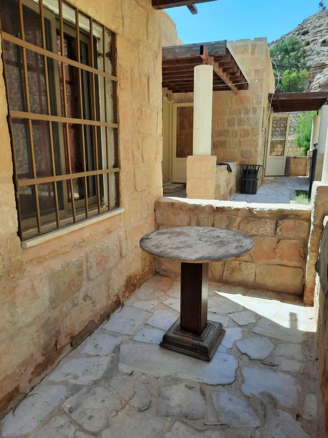 Afra Hot Springs Chalets At-Tafilah 외부 사진